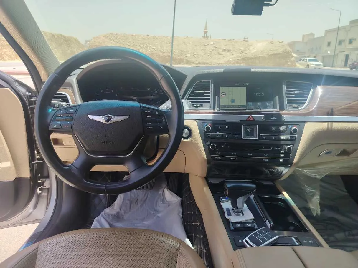 Car image 22
