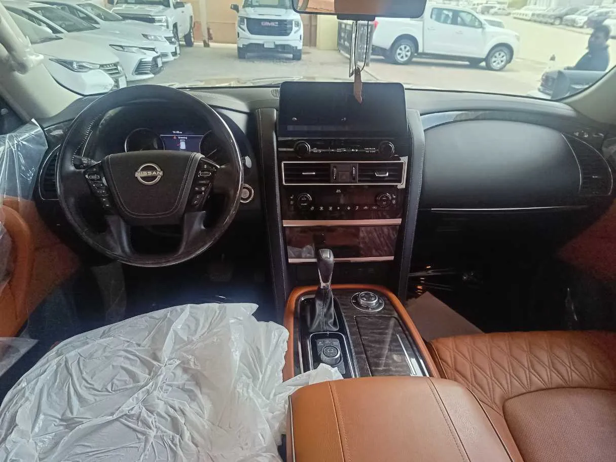 Car image 26