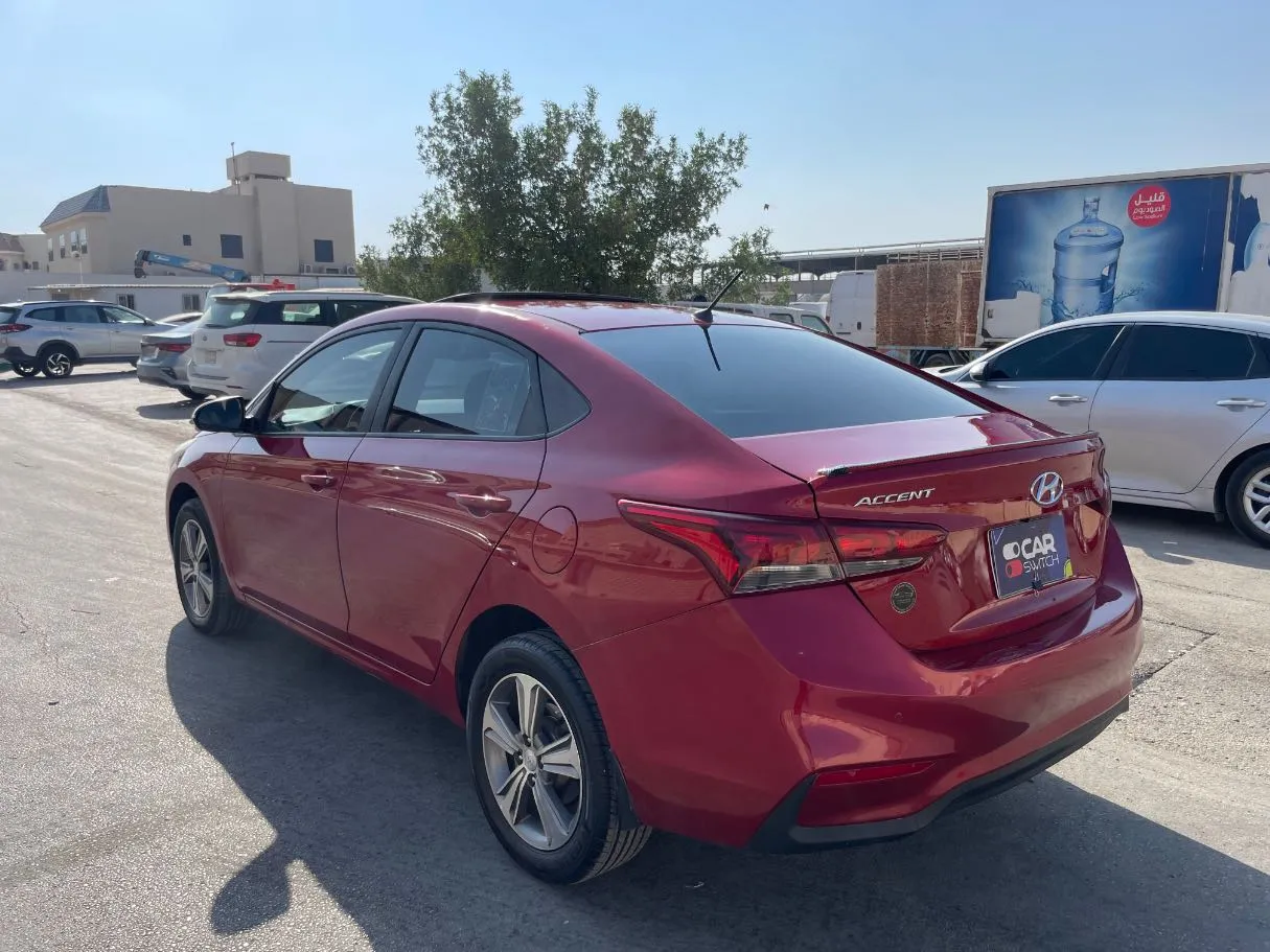 Car image 7