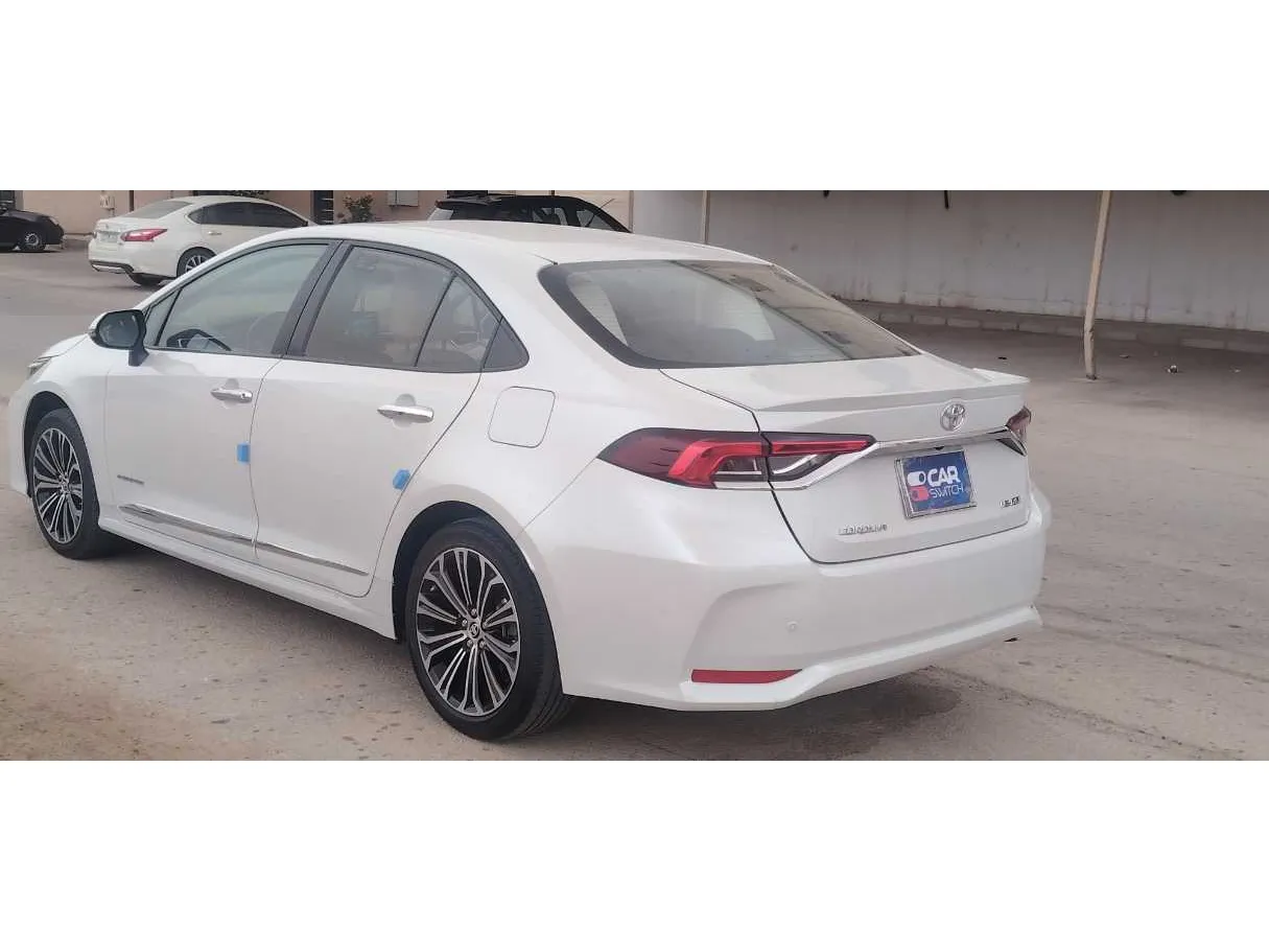 Car image 7