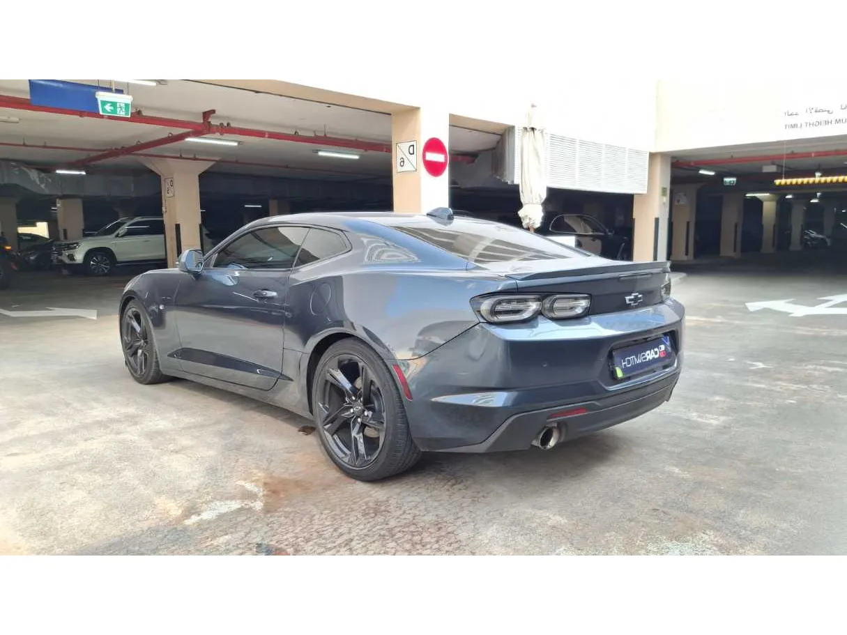 Car image 7
