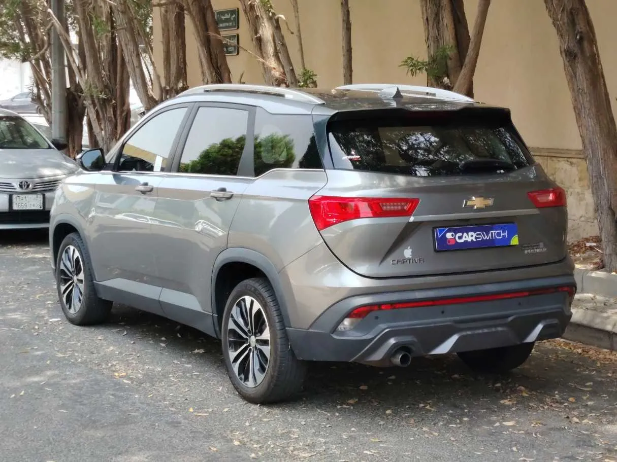 Car image 7