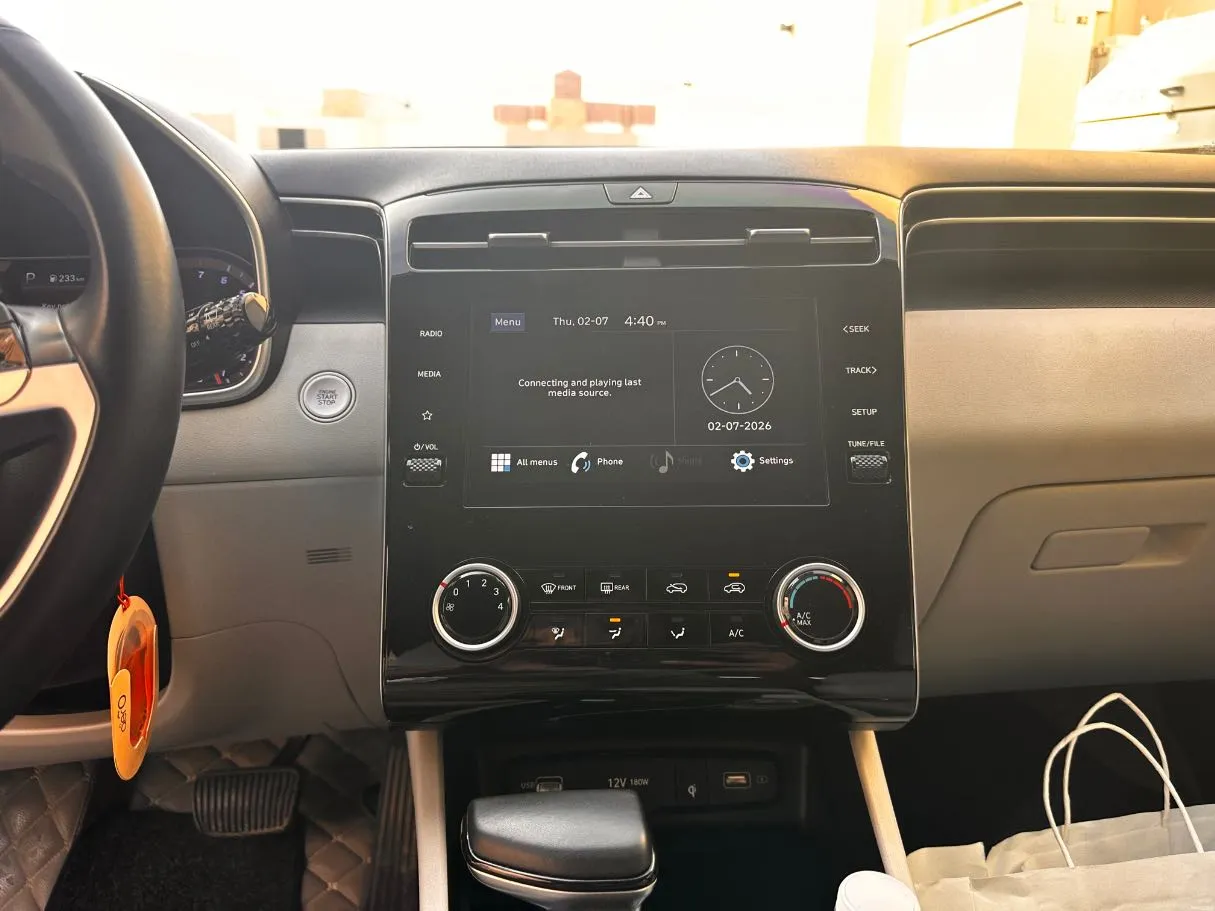 Car image 20