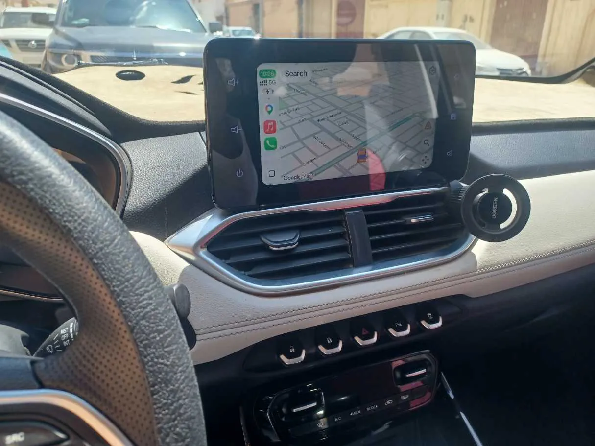Car image 18