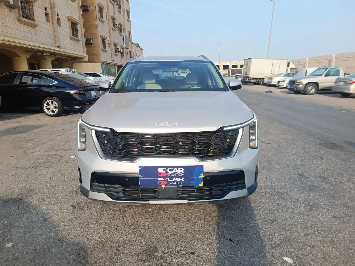 Car image 2