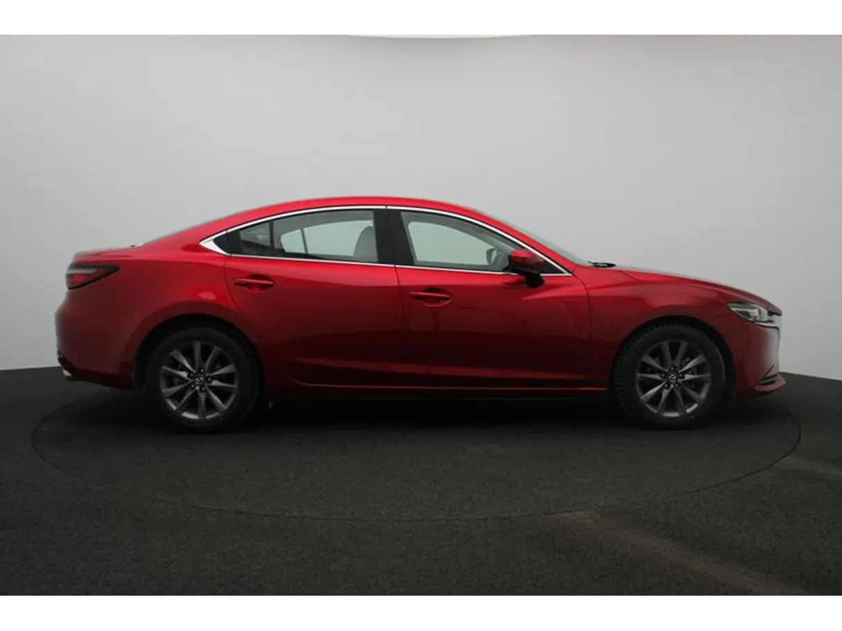 Car image 13