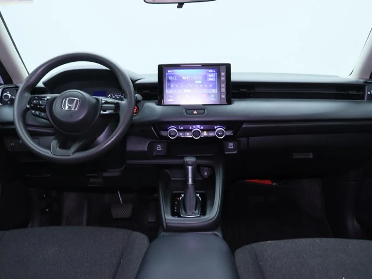 Car image 14
