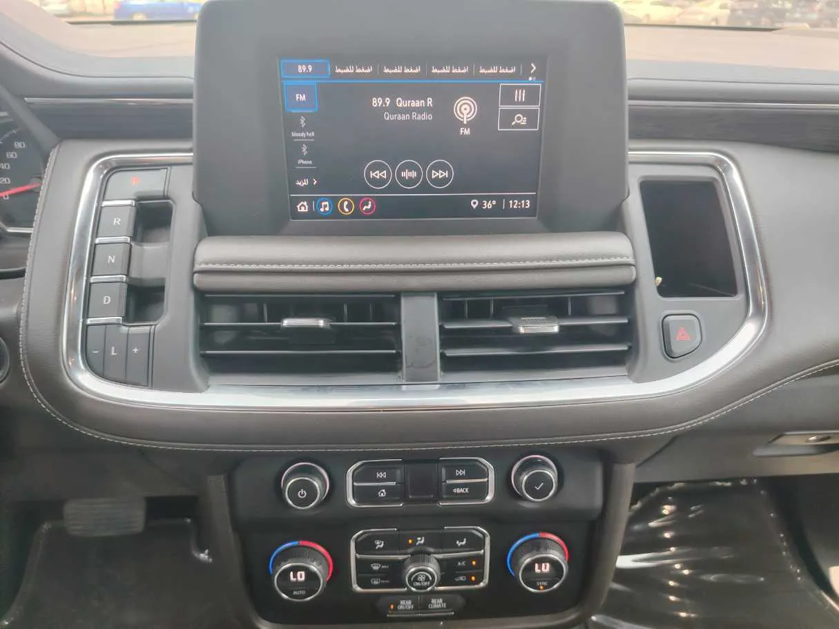 Car image 18