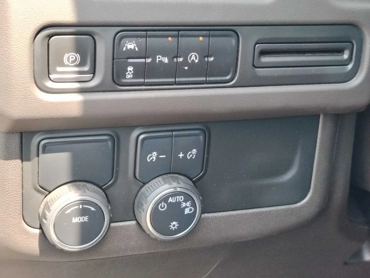 Car image 23