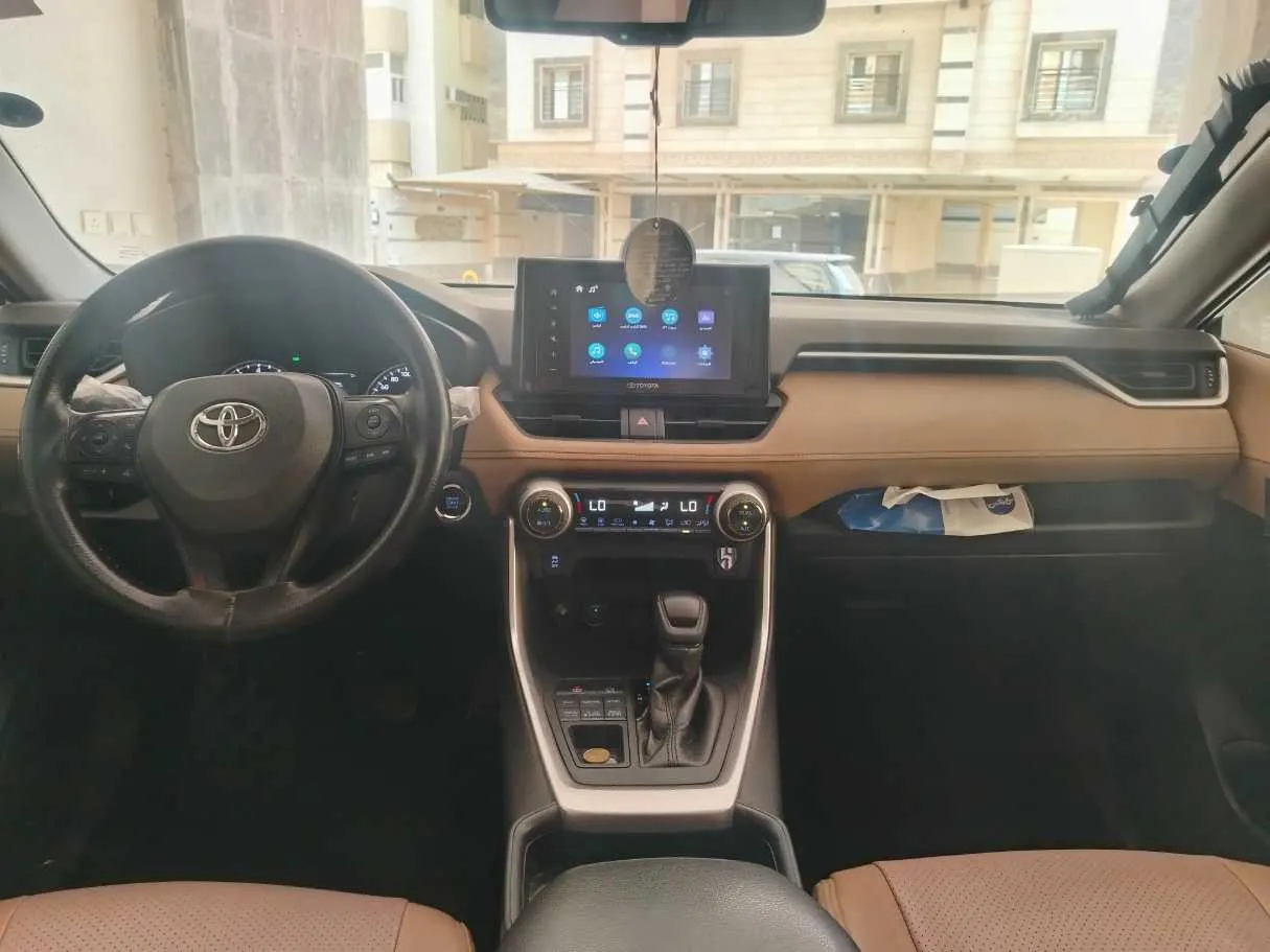 Car image 20