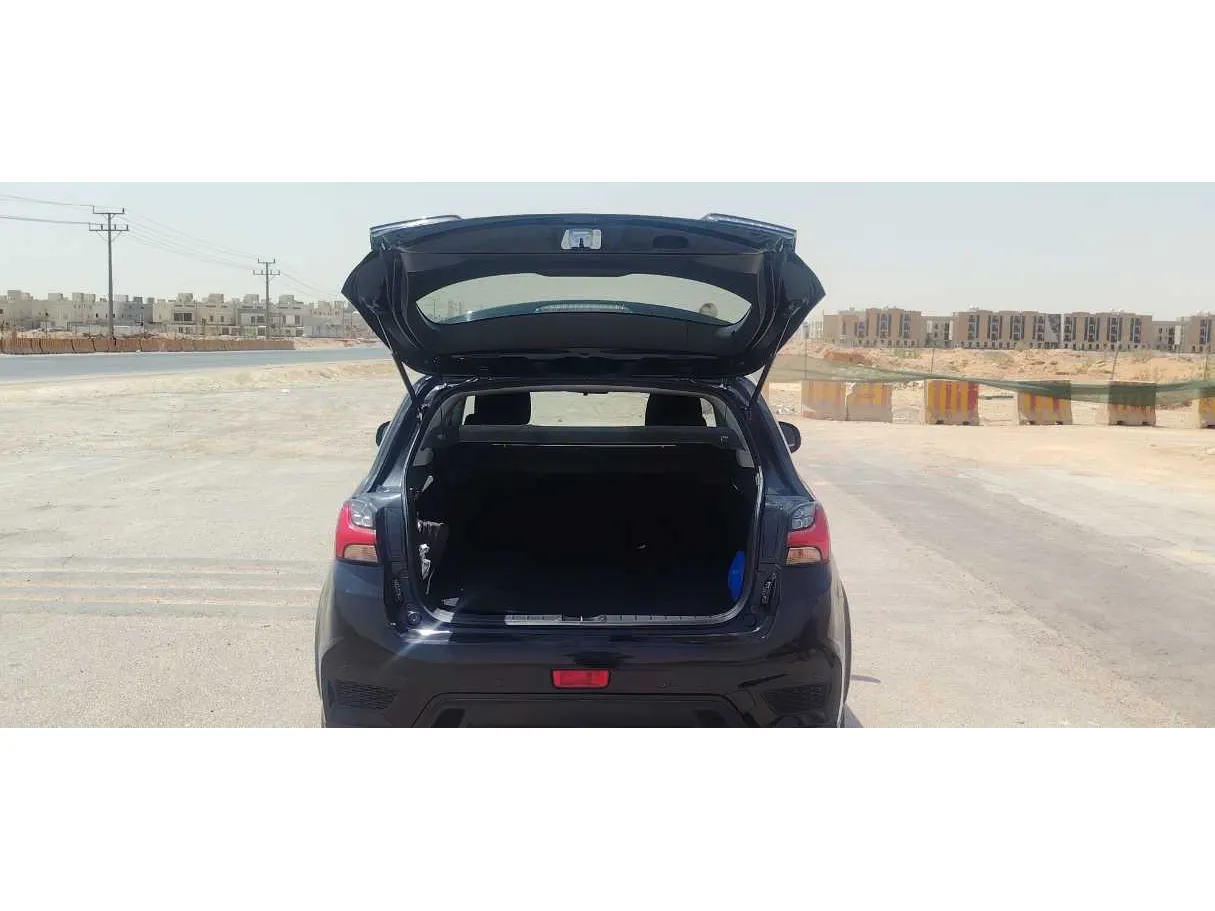 Car image 22