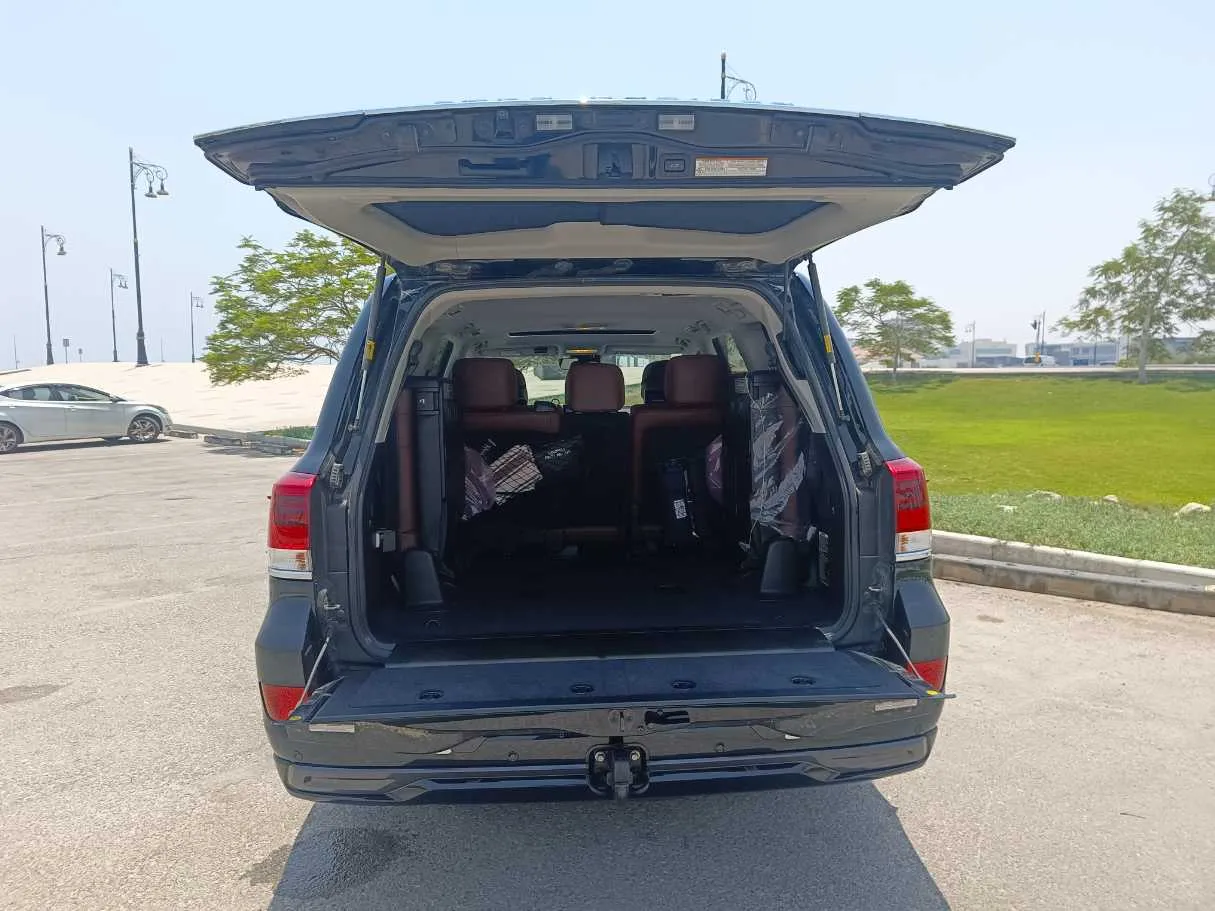 Car image 31