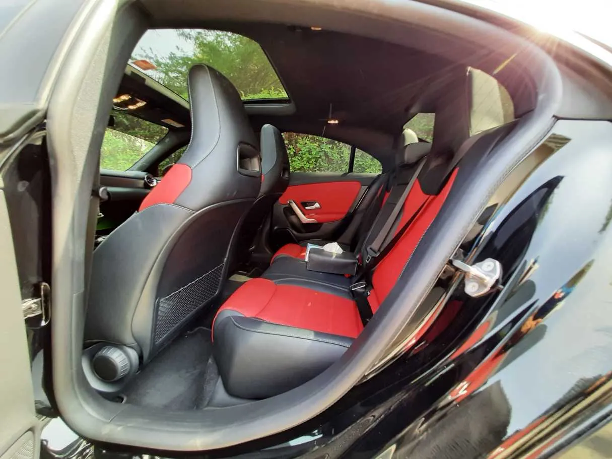 Car image 13