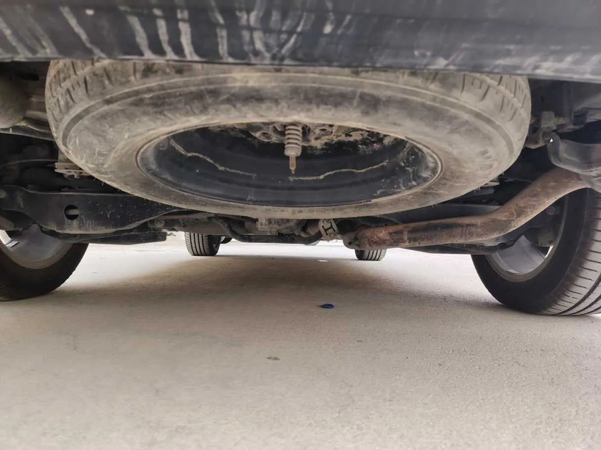 Car image 33