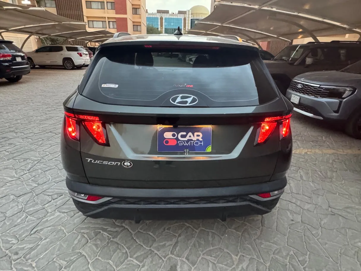 Car image 6