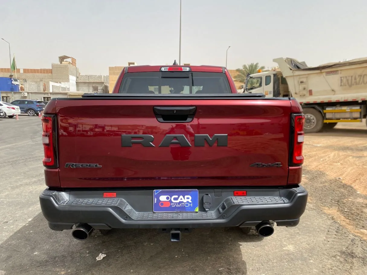 Car image 6