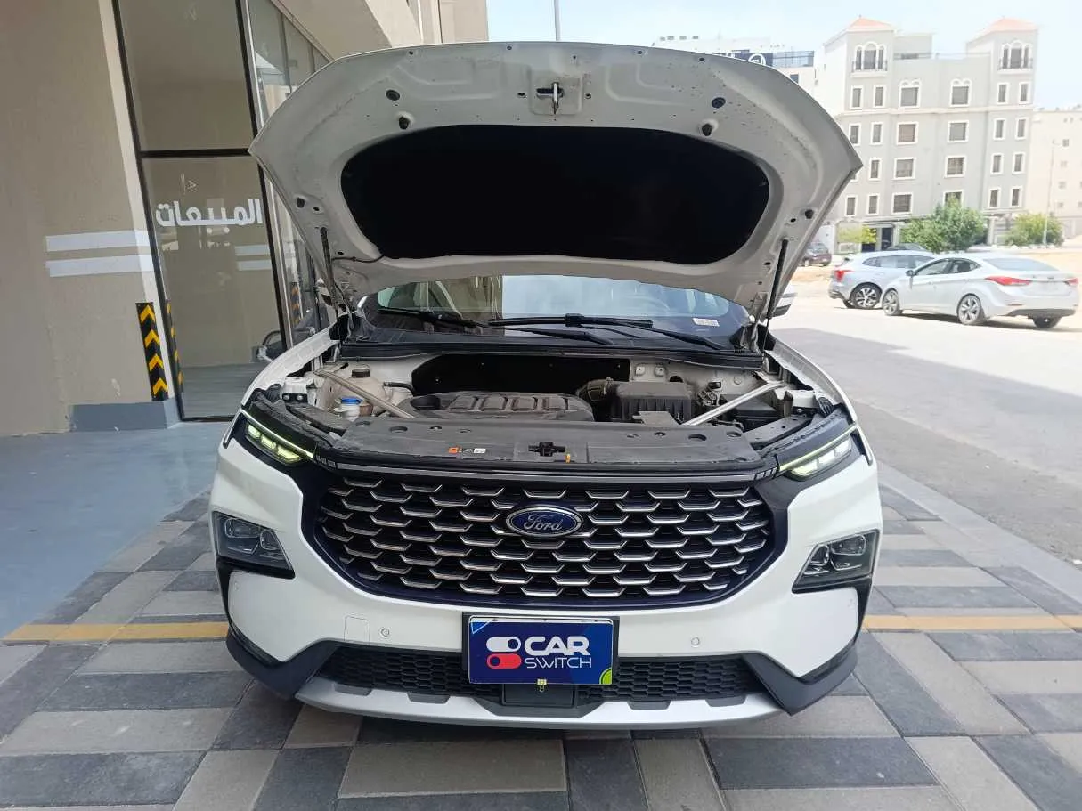 Car image 35