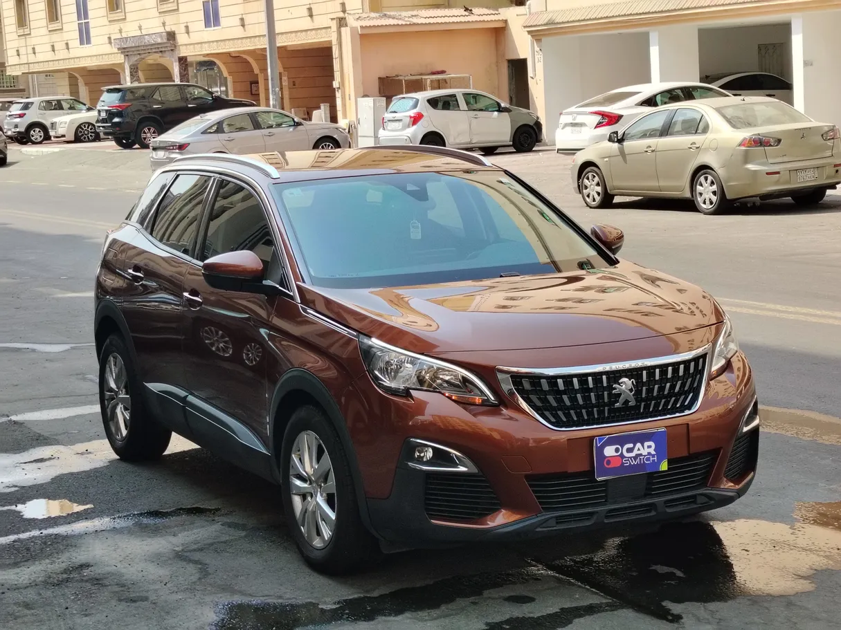 Car image 3