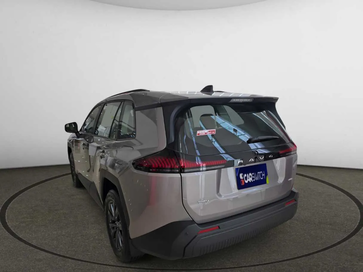 Car image 7