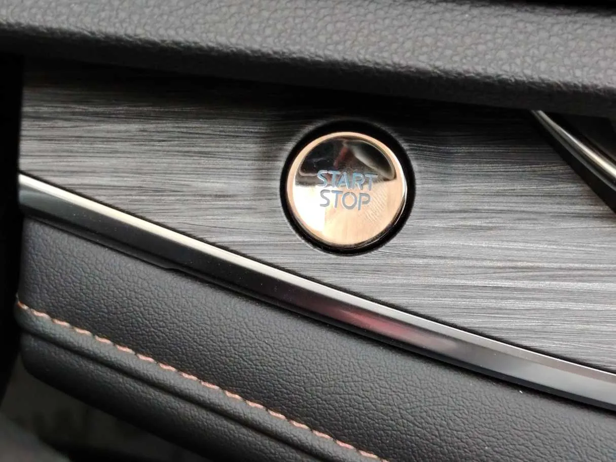 Car image 29