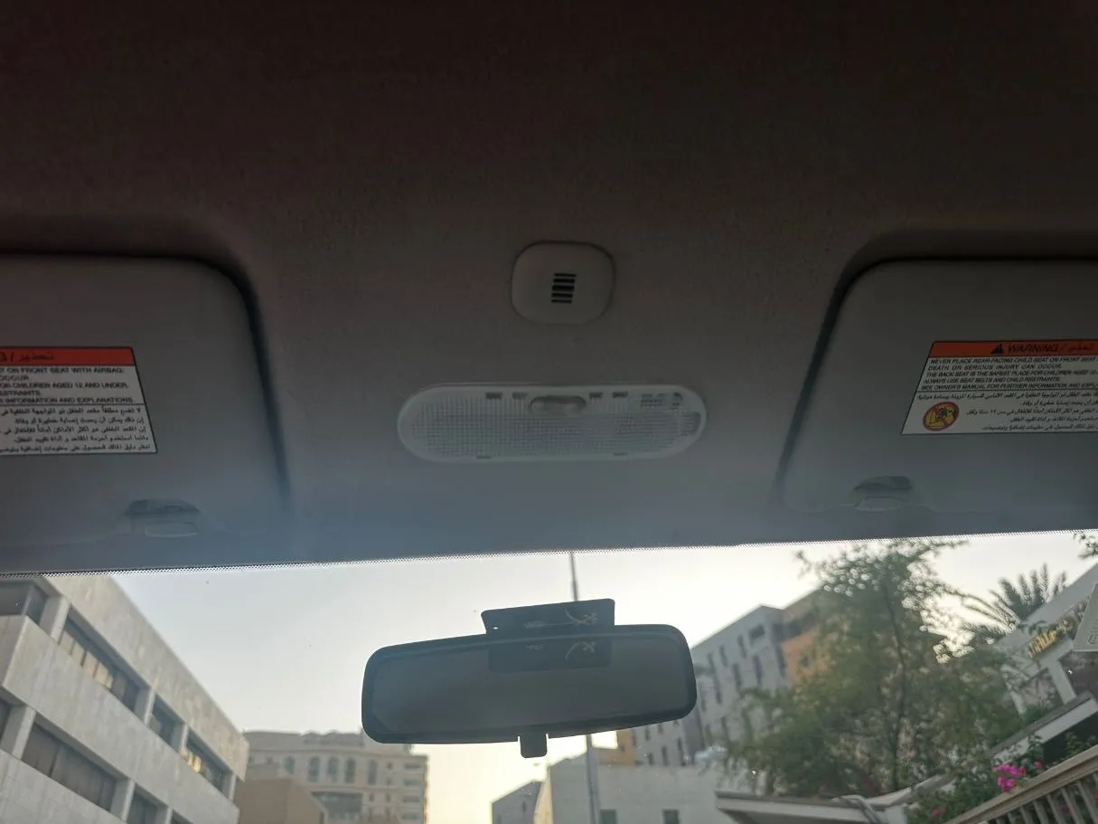 Car image 21