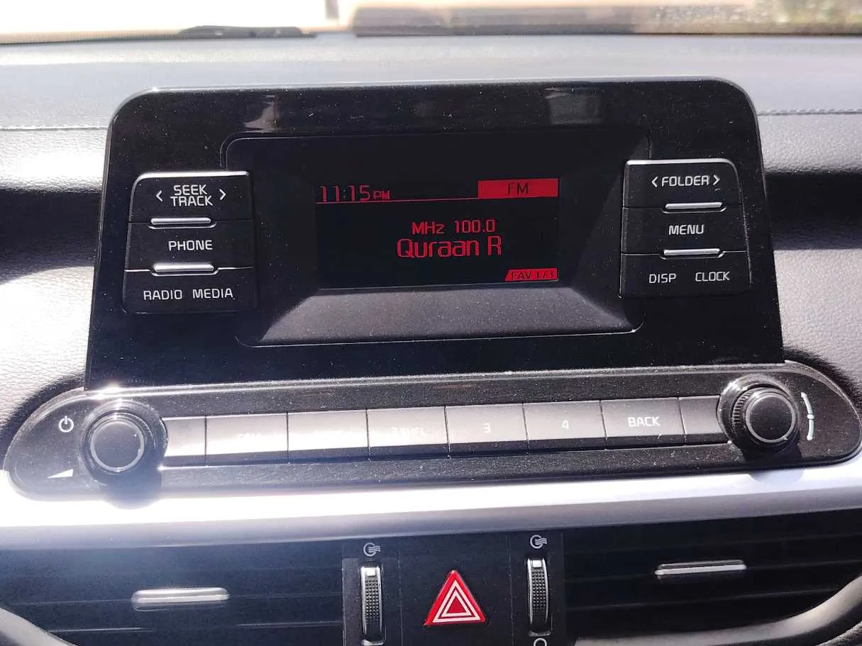 Car image 18