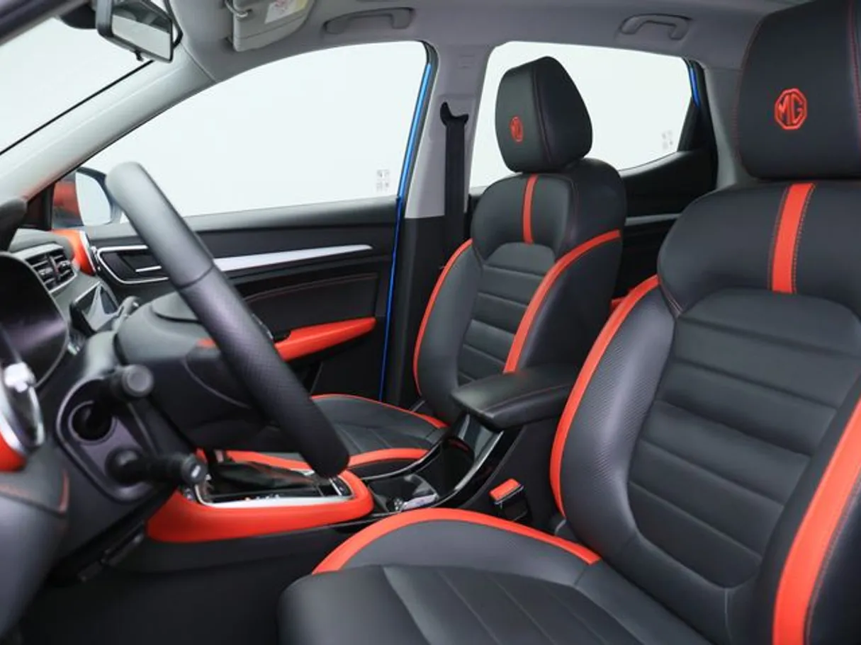Car image 8