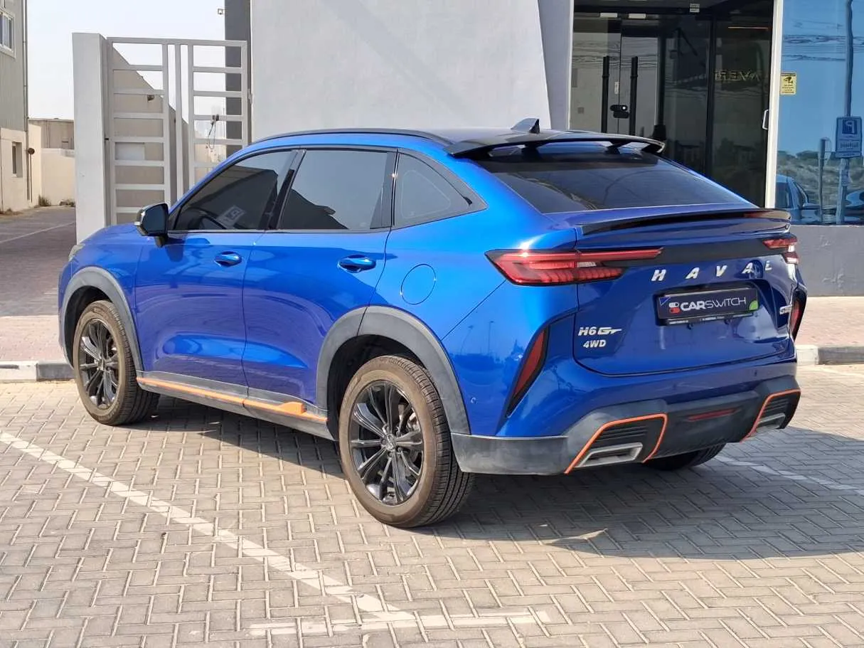 Car image 7