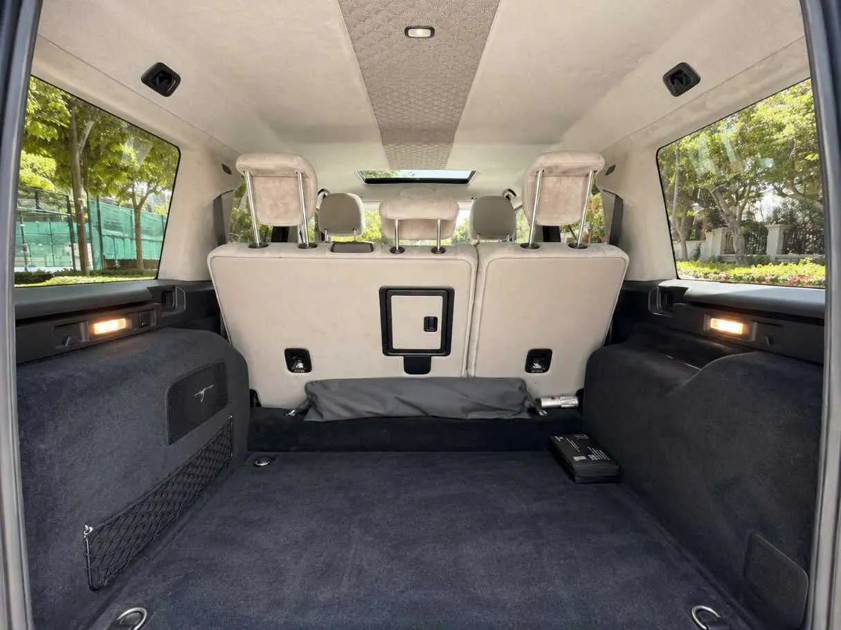Car image 25