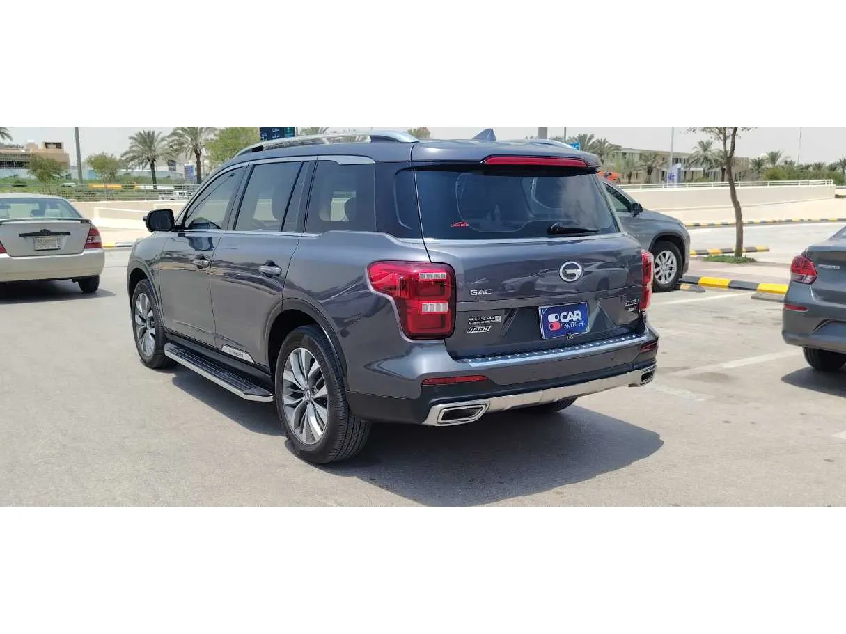 Car image 7