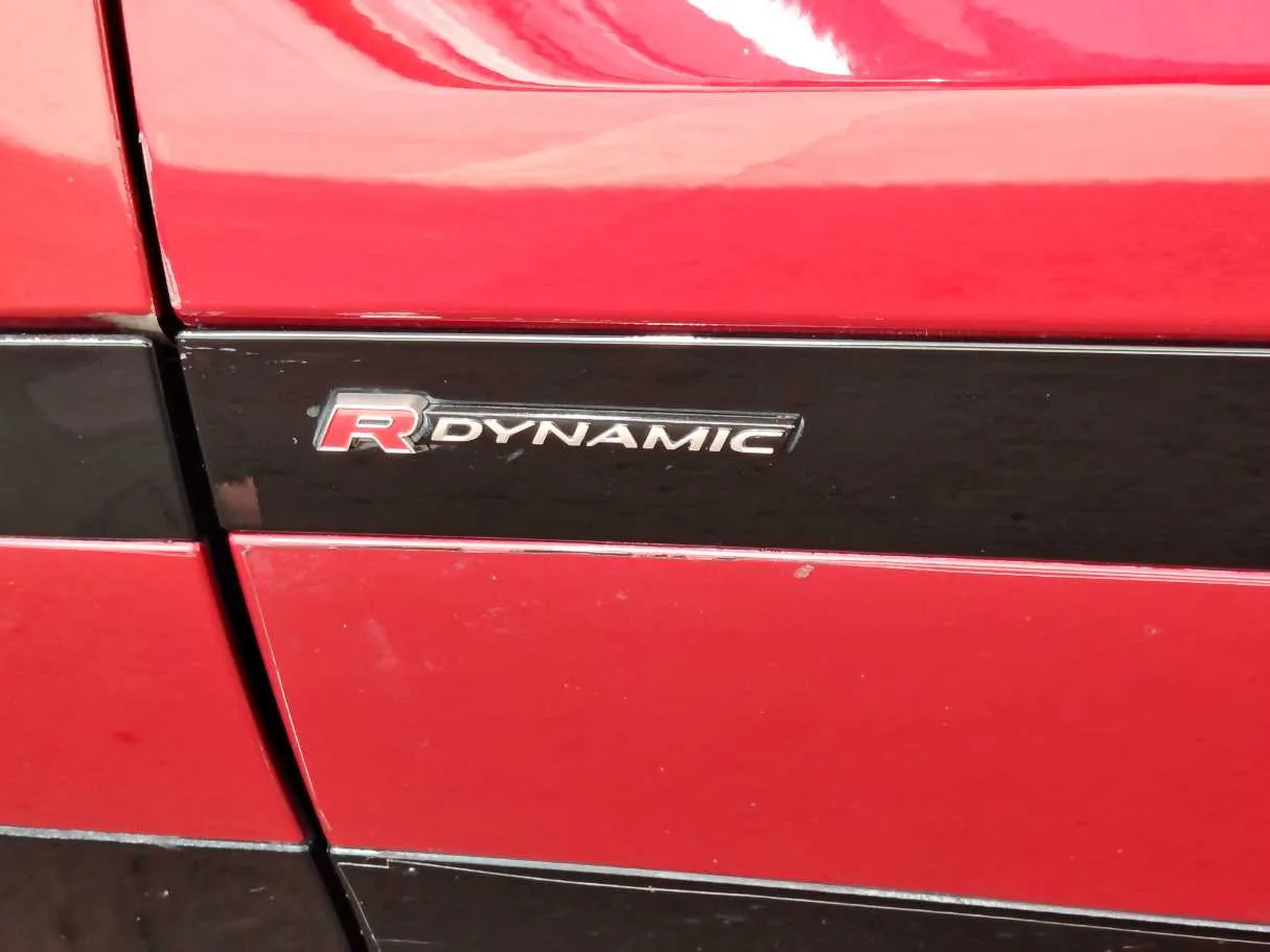 Car image 34