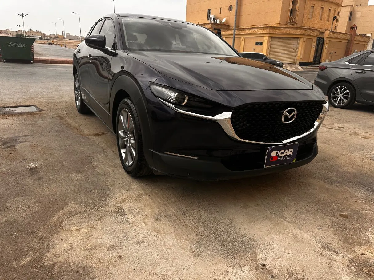 Car image 3