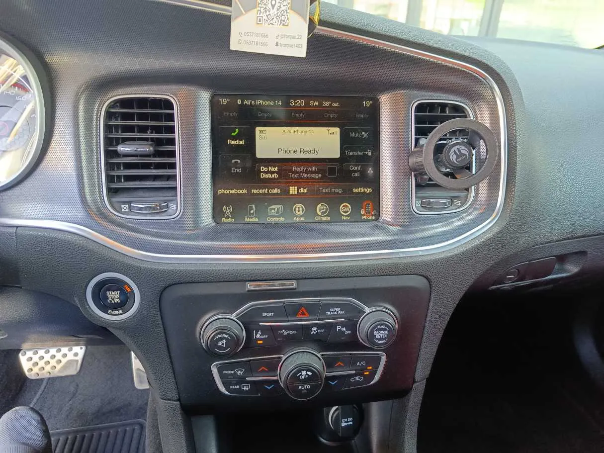 Car image 23