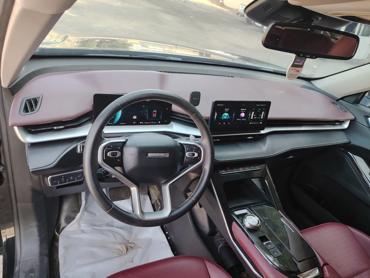 Car image 13