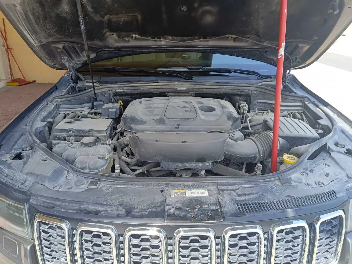 Car image 35