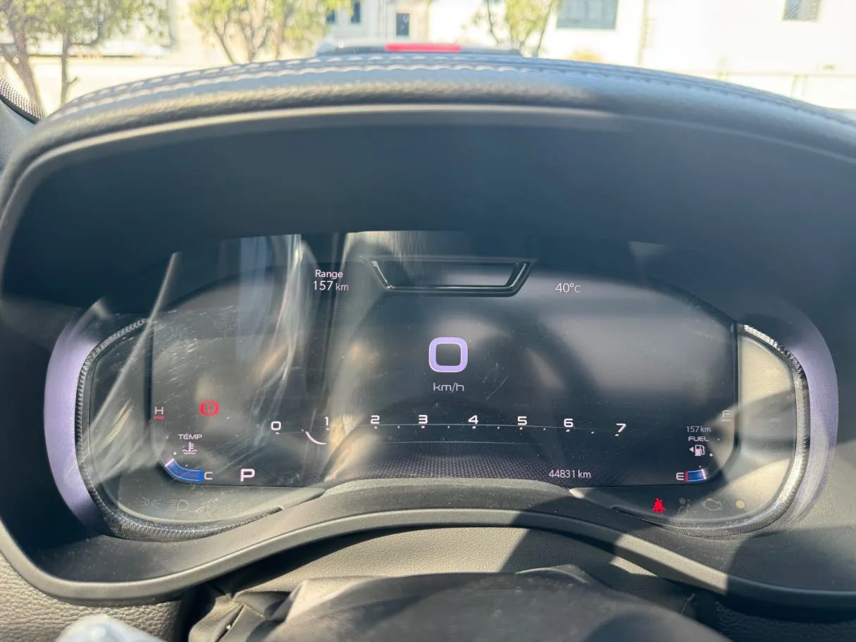 Car image 18