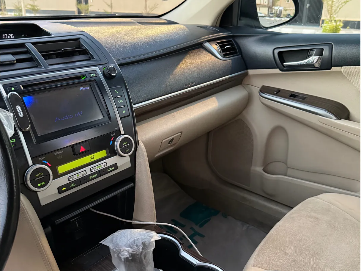 Car image 7