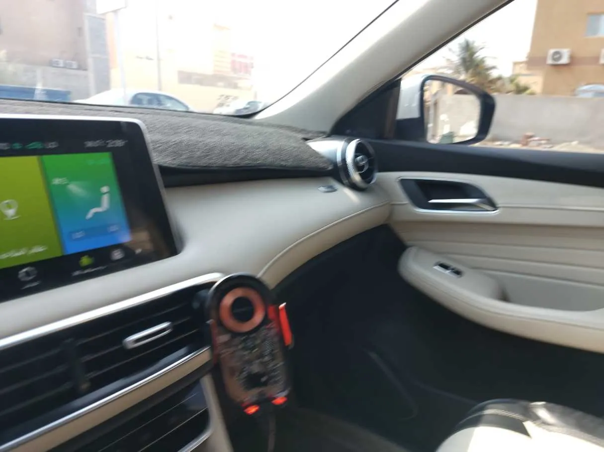 Car image 22