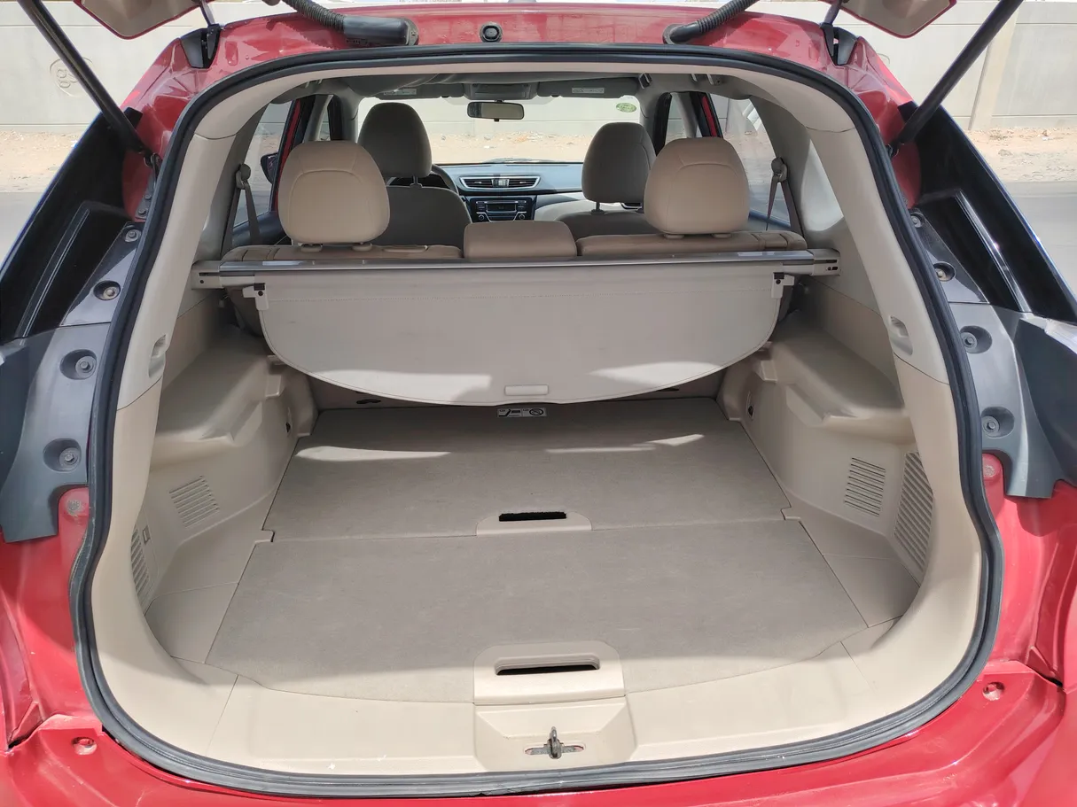 Car image 27