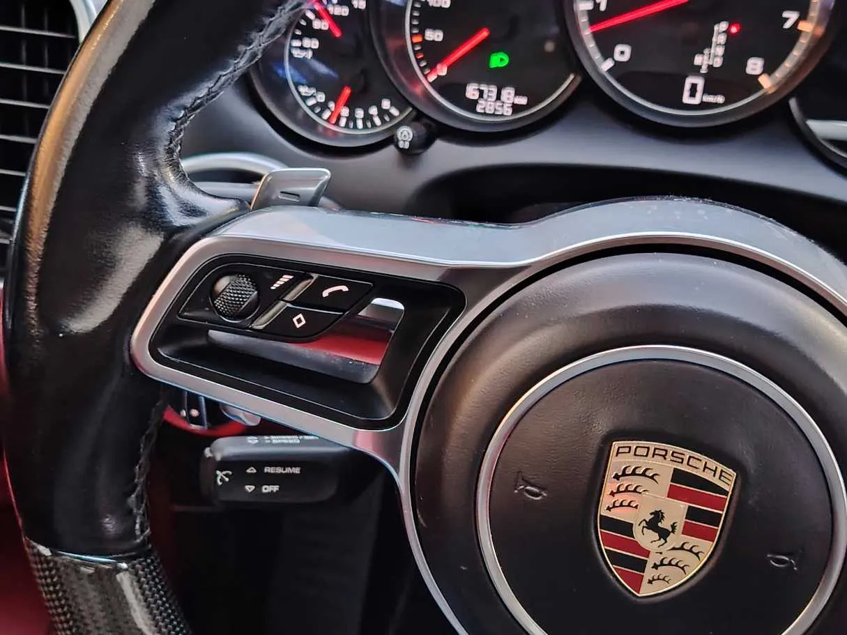 Car image 31