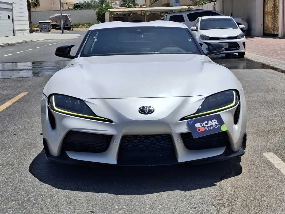 Car image 2