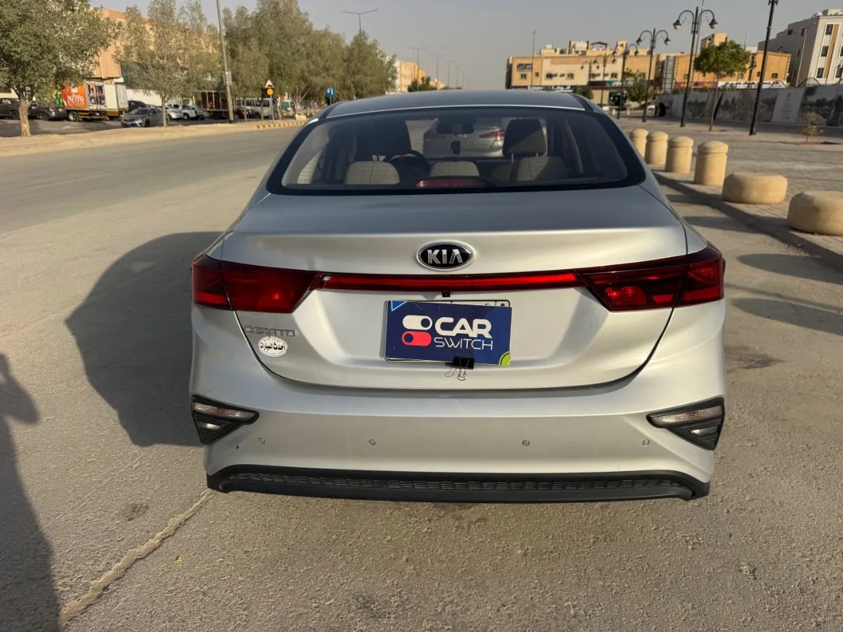 Car image 6