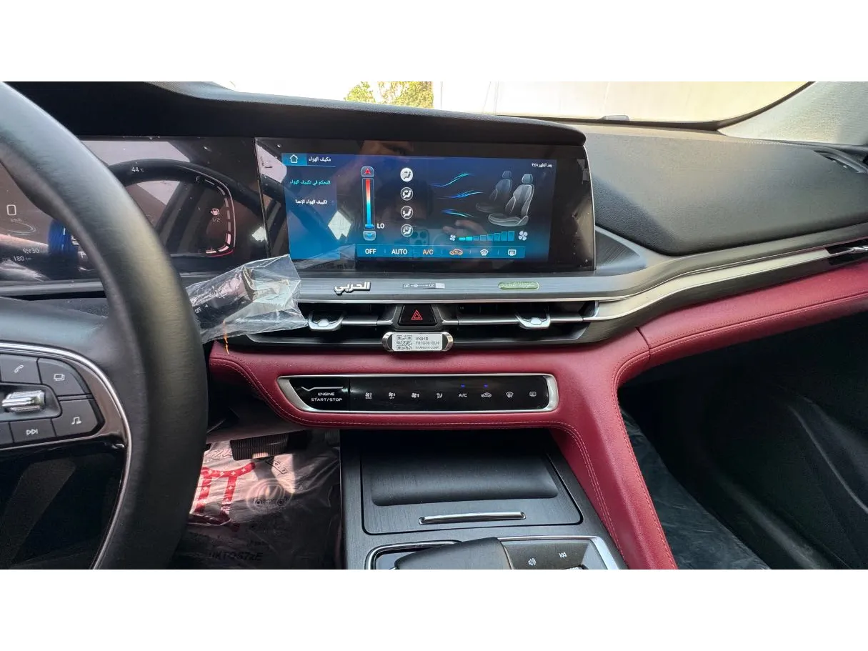 Car image 16