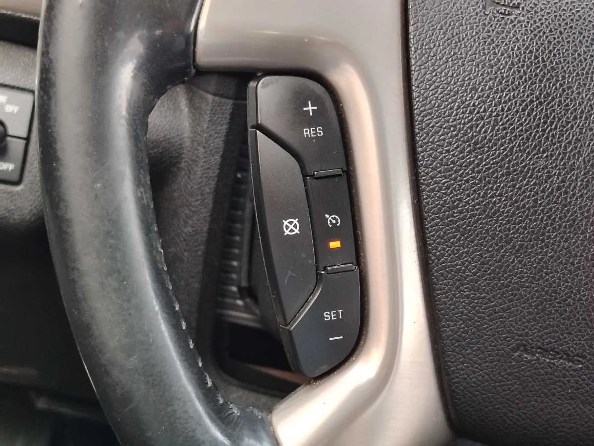 Car image 37