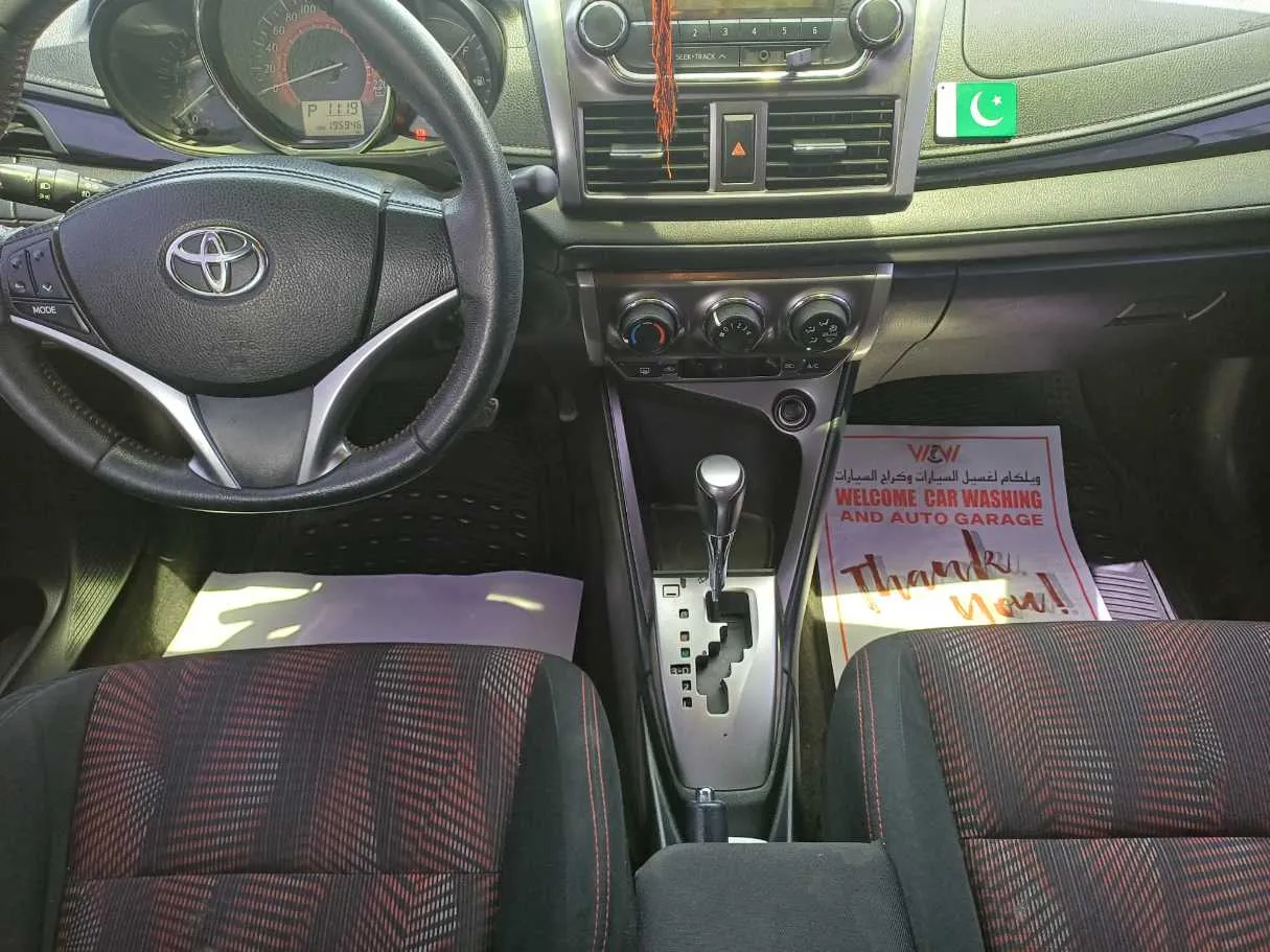 Car image 16