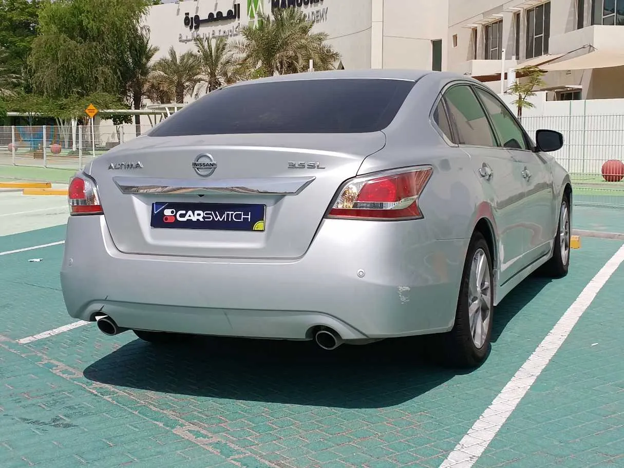 Car image 7