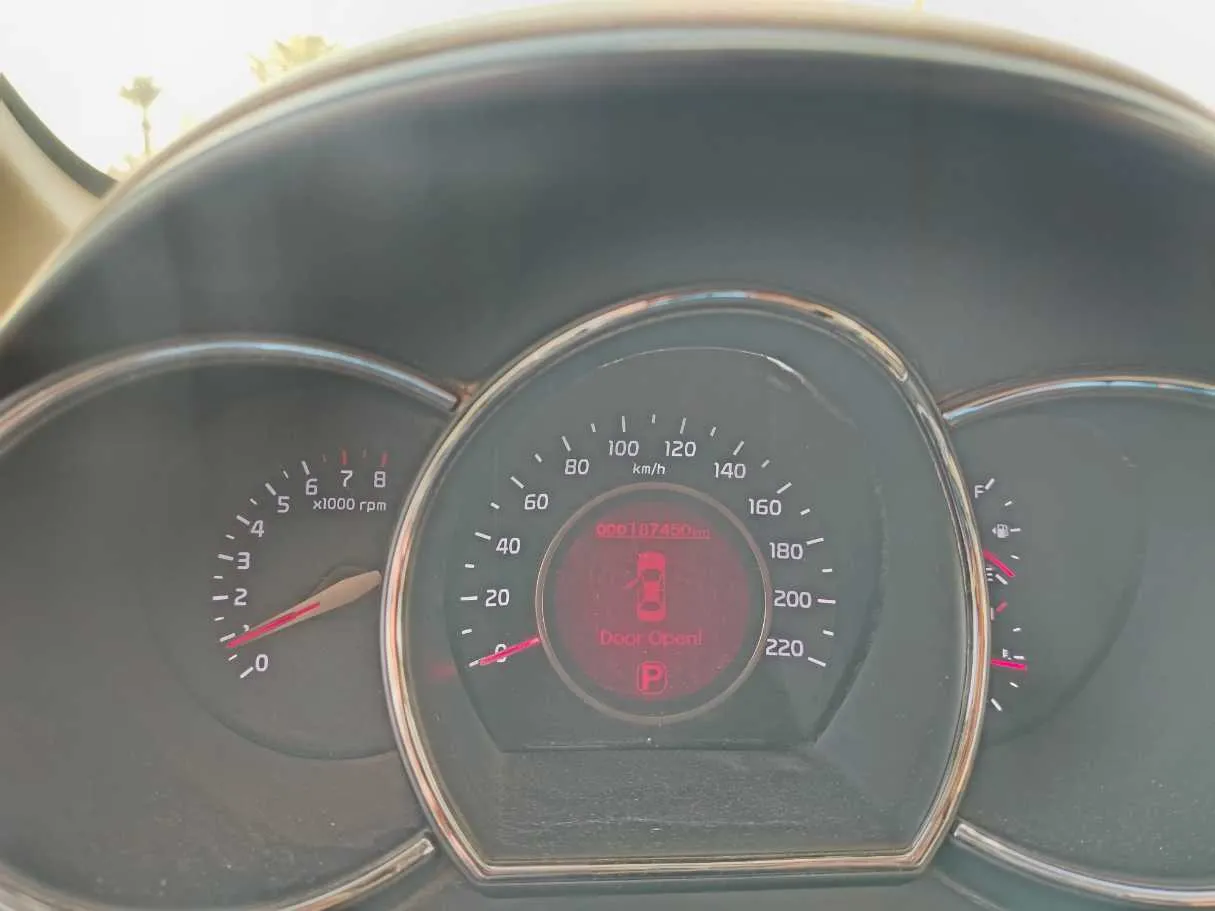 Car image 24
