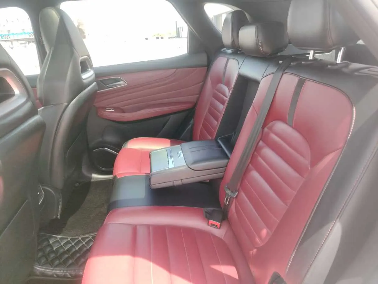 Car image 39