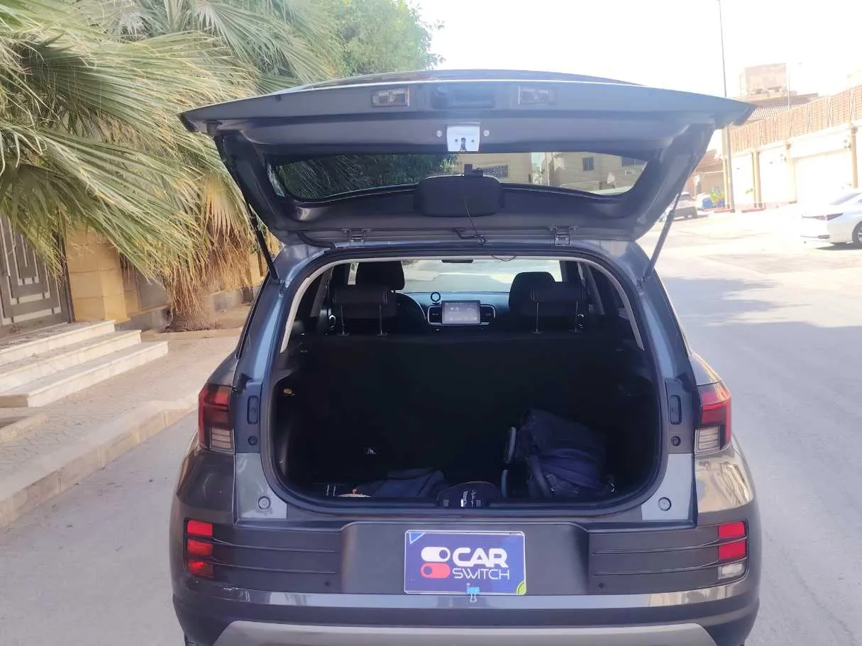 Car image 21