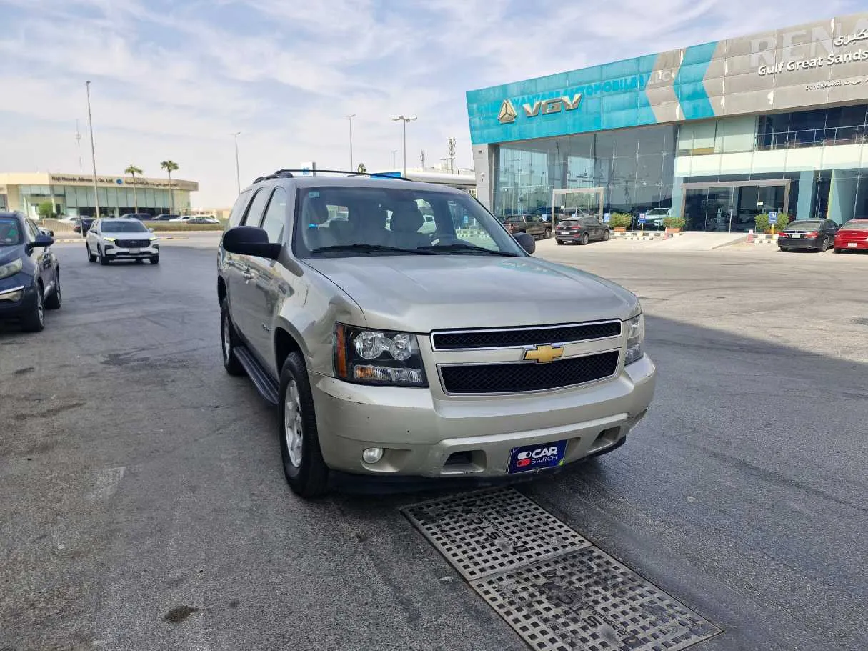 Car image 3